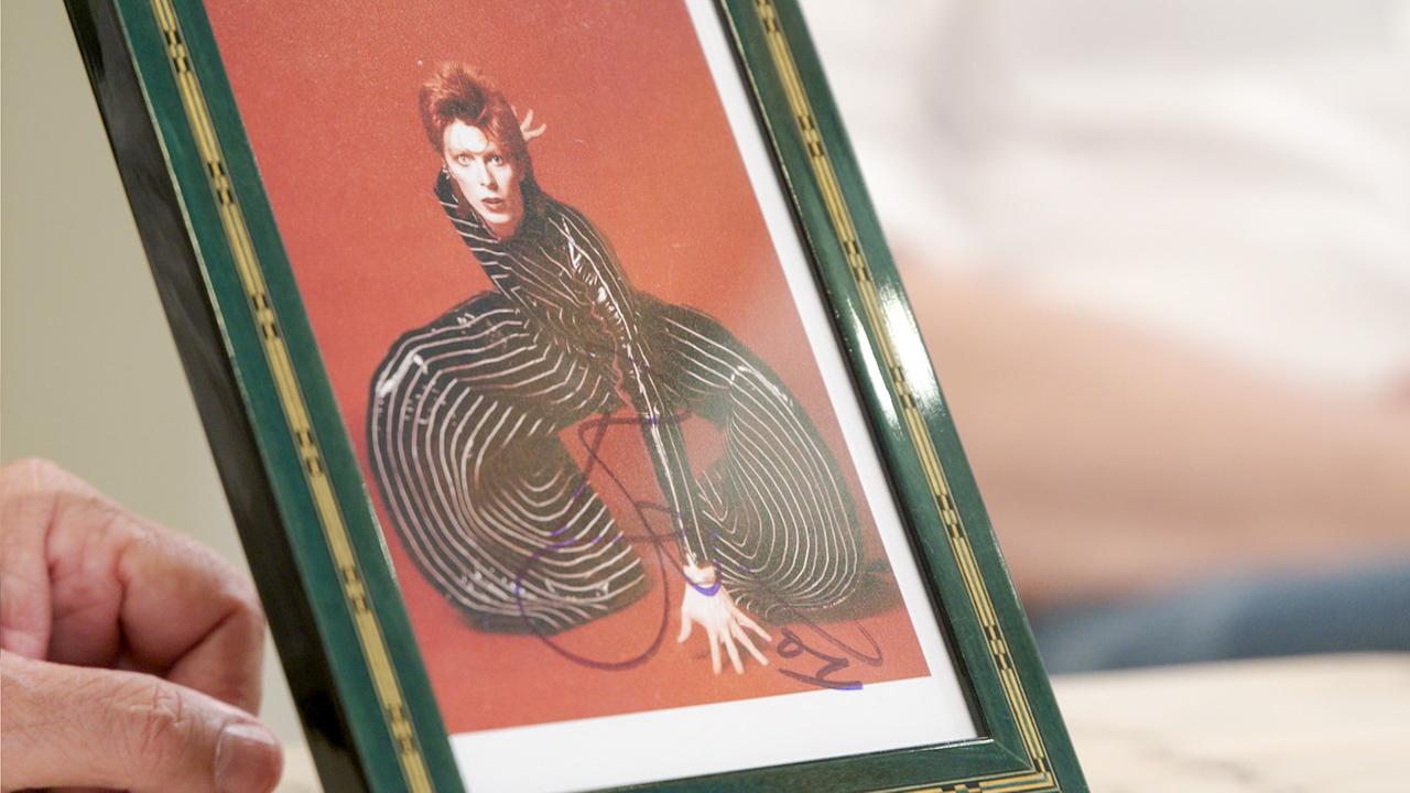 Signiertes Foto von David Bowie