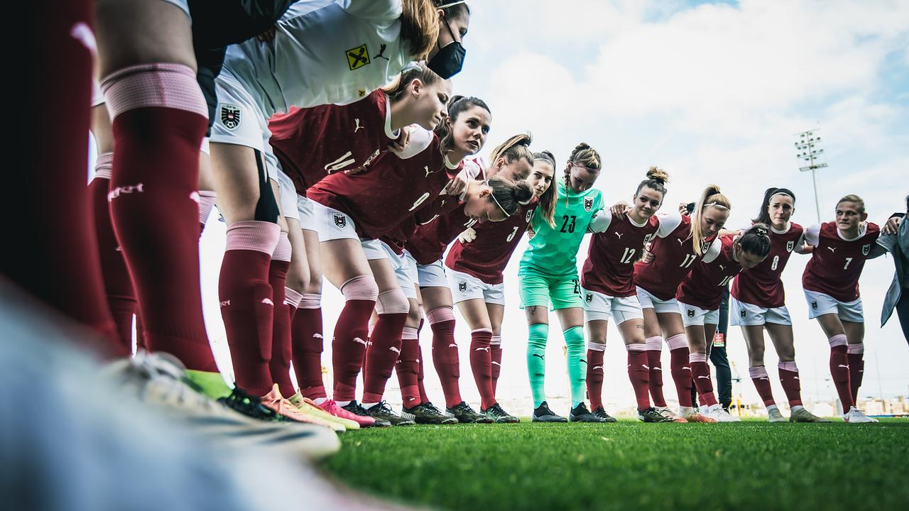 Österreichs Frauen-Nationalteam bestreitet ein freundschaftliches Länderspiel gegen Italien.