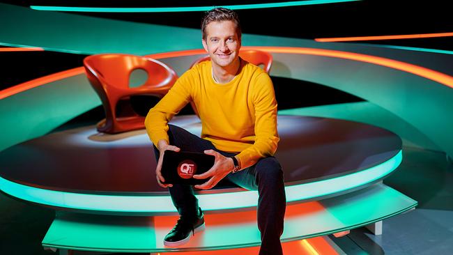 © ORF Oliver Polzer moderiert Q1 - das Vorabendquiz