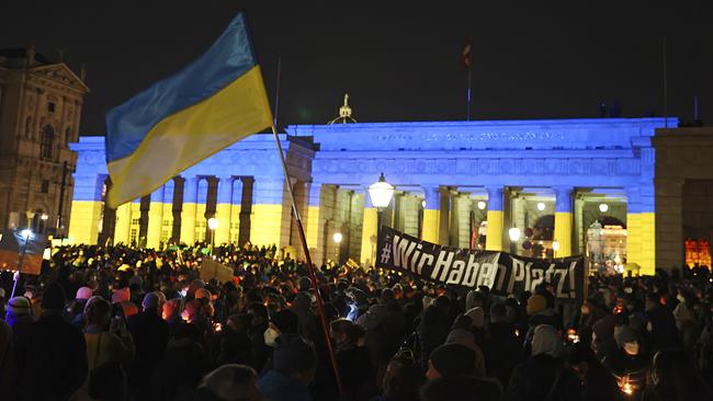 Report Ukraine Heldenplatz