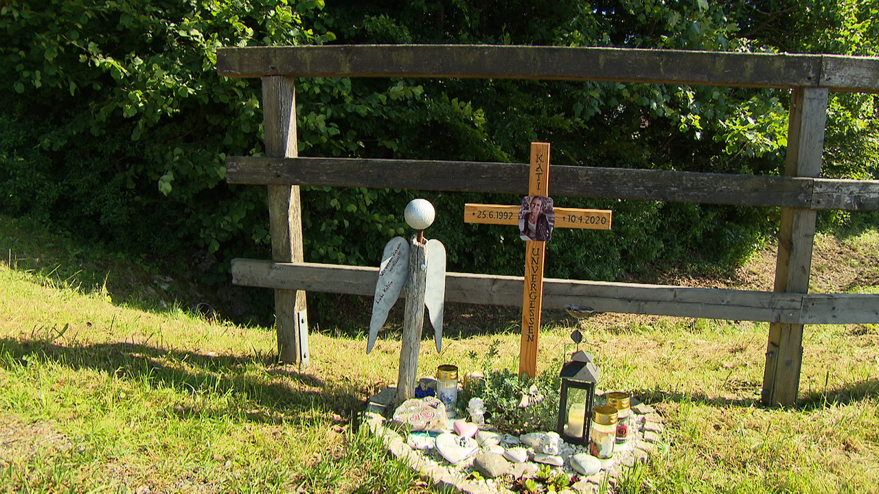 Grab von Kathi Koch an der Unfallstelle