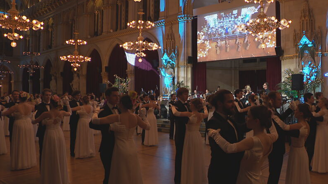 © ORF / Seitenblicke Eröffnungspaare beim Concordia Ball auf Tanzfläche