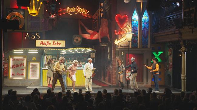 © ORF / Seitenblicke SchauspielerInnen auf der Bühne von "Die Heiße Ecke"