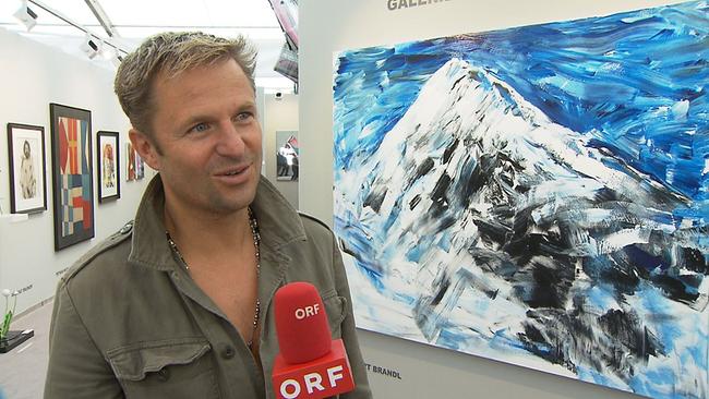 Die Art Austria, eine Kunstmesse, findet auf dem Gelände des - noch - eisfreien Wiener Eislaufvereins statt