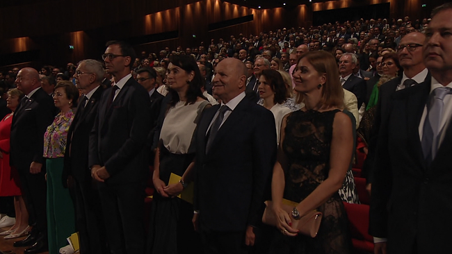 Publikum bei der Premiere von Oedipe