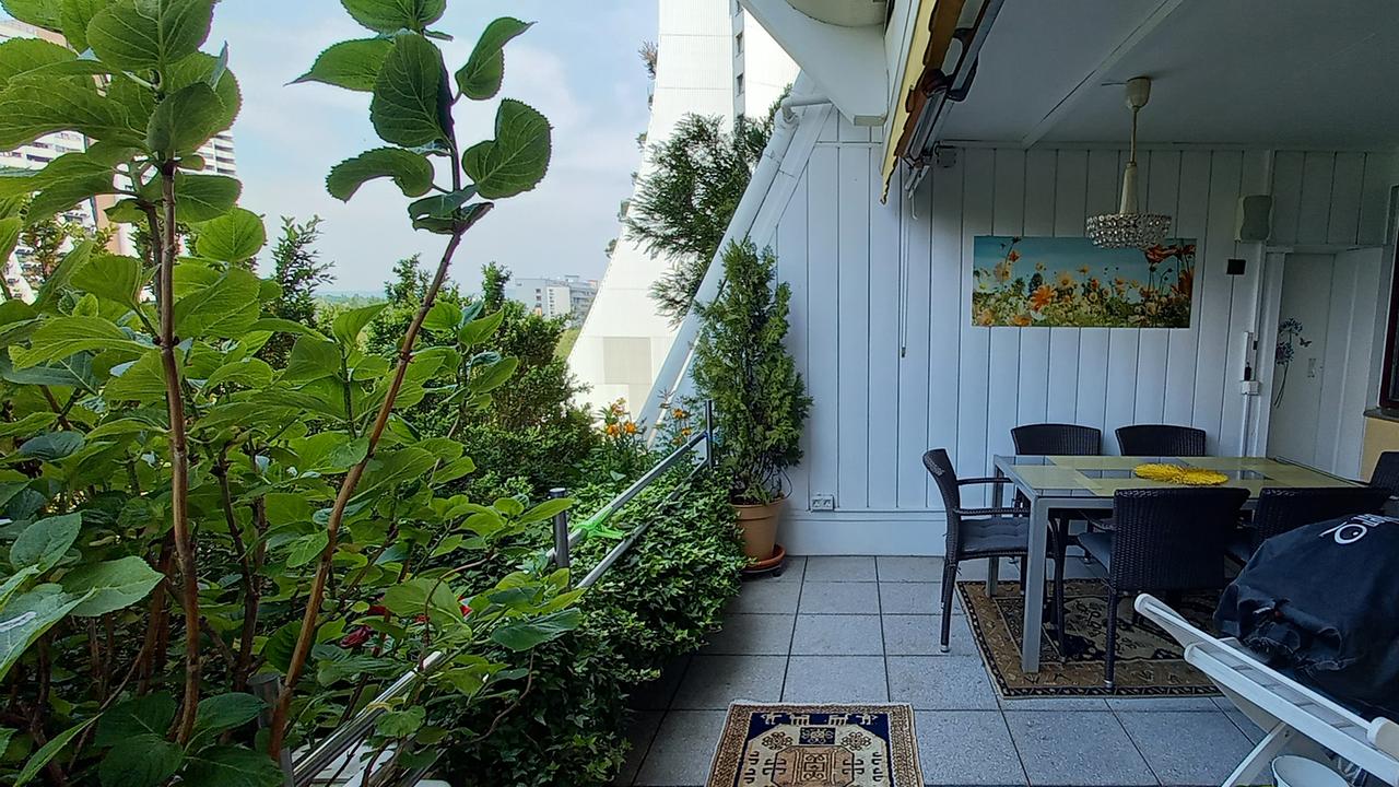 Urlaub auf ihrer Terrasse macht Elisabeth Gaidos