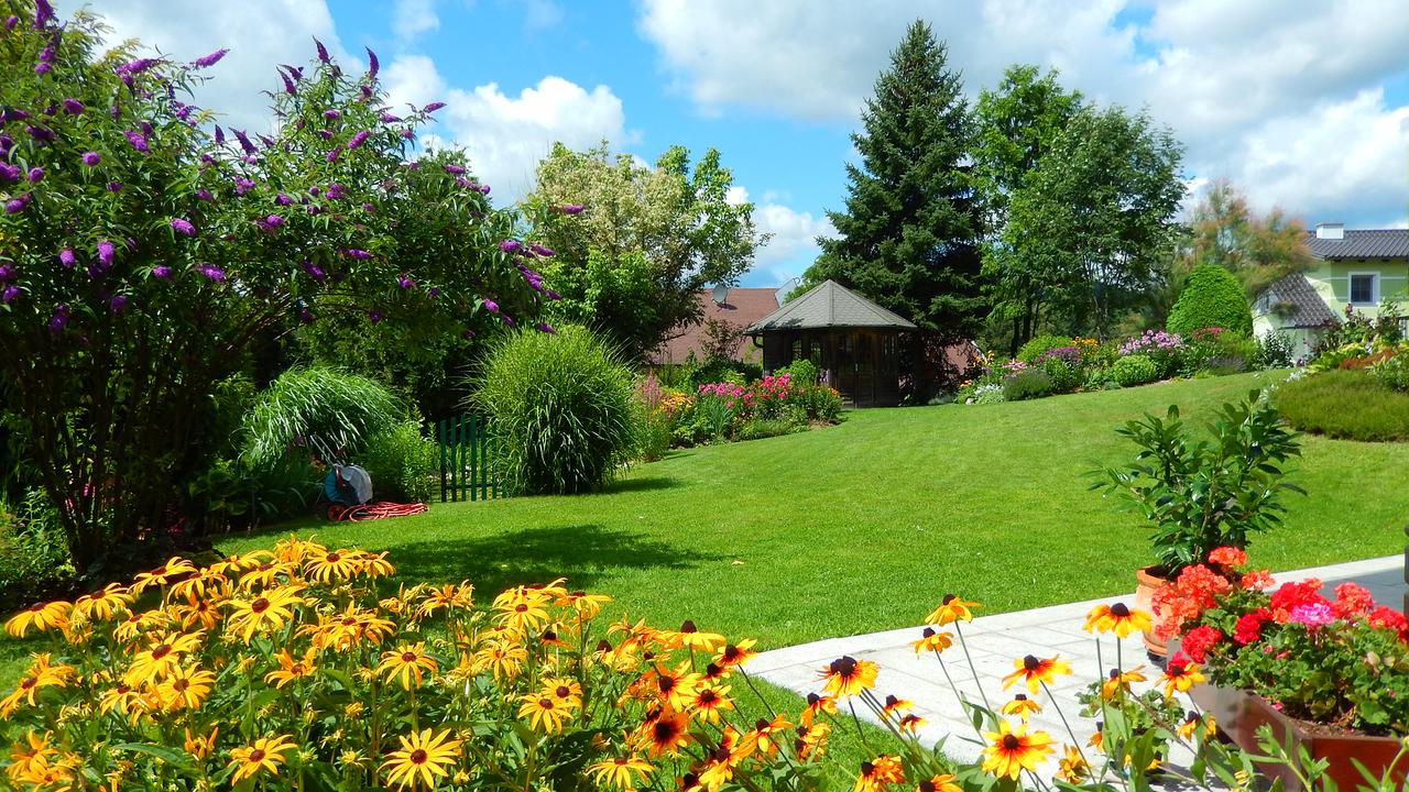 Der Garten von Familie Brunner in Waldhausen im Strudengau