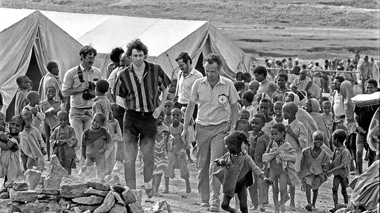 40 Jahre Live Aid: Bob Geldof im Makale-Lager in Äthiopien während der Hungersnot – aufgenommen vor dem „ Live Aid“-Wohltätigkeitskonzert.