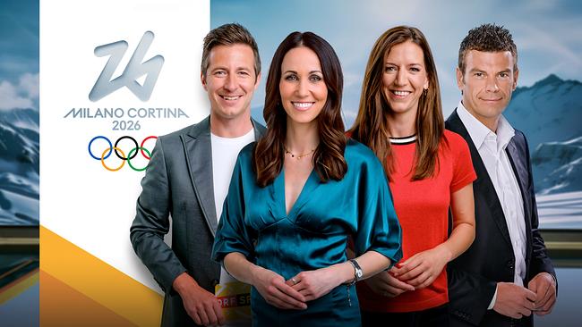 Lukas Schweighofer, Karina Toth, Karoline Rath-Zobernig und Bernhard Stöhr vor vor einem Hintergrund mit dem Logo der Olympischen Winterspiele Milano Cortina 2026.