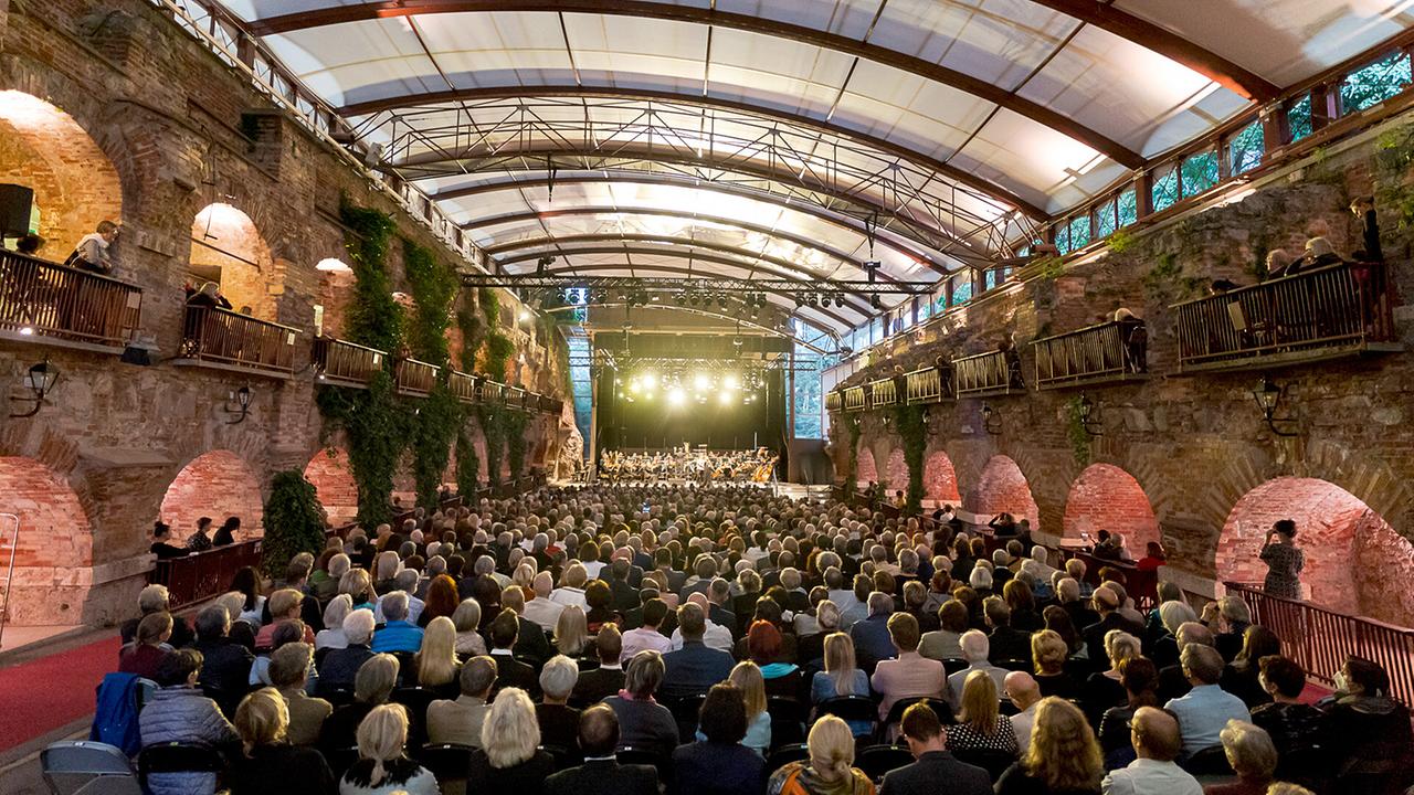 © ORF/Grazer Spielstätten/Werner Kmetitsch / Photo WerK. Aus den Kasematten Graz: La Traviata
