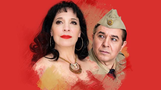 © ORF/Bühne Baden/Lalo Jodlbauer Aus der Sommerarena Baden "Giuditta": Ursula Pfitzner (Giuditta), Iurie Ciobanu (Hauptmann Octavio)