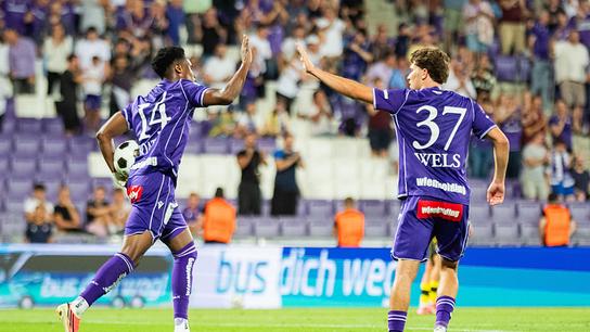 Kelvin Boateng (FK Austria Wien) jubelt mit Moritz Wels (FK Austria Wien) nach seinem Tor zum 1:2 am Donnerstag, 13. August 2026, während des Conference-League-Qualifikationsspiels der 3. Runde (Rückspiel) zwischen FK Austria Wien und Beitar Jerusalem in Wien. 