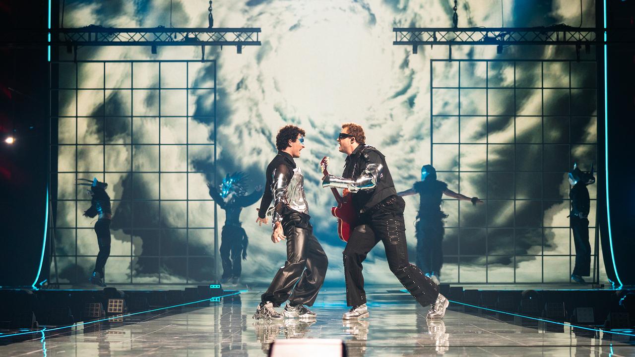 COSMÓ at his first rehearsal on the big ESC stage in the Vienna Stadthalle.