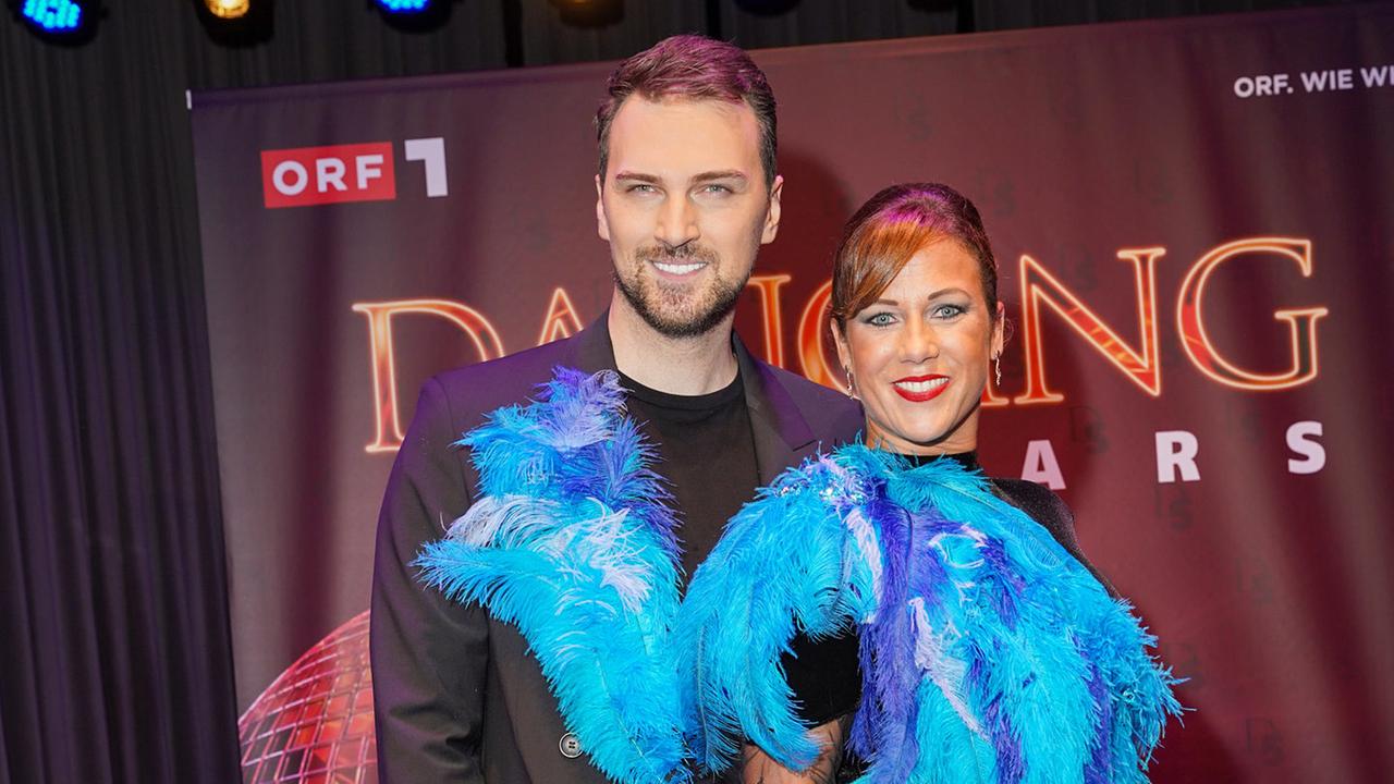 "Kick-off zum ORF-1-Event „Dancing Stars“ im Lorely-Saal Wien": Niko Niko & Manuela Stöckl