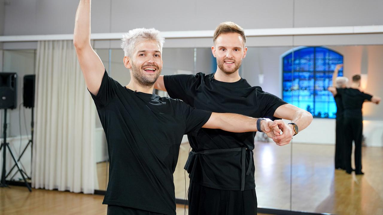 © ORF/Roman Zach-Kiesling "Dancing Stars: Die ersten Tanzschritte": Michael Buchinger & Herbert Stanonik