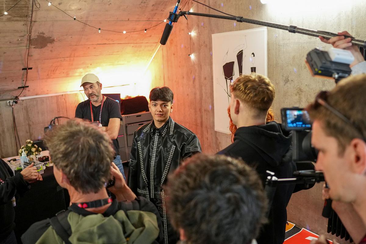 © ORF/Roman Zach-Kieslimg Eurovision Song Contest: JJs erste Probe in Basel: JJ backstage vor der ersten Probe