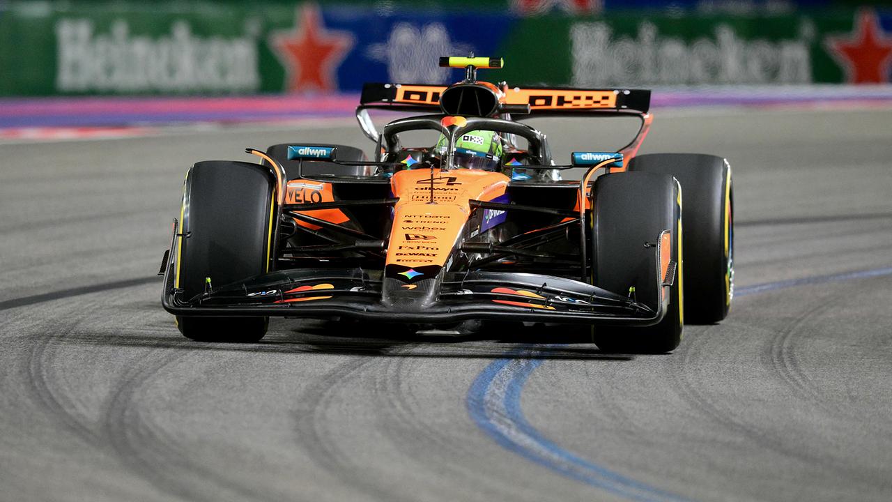 Der britische McLaren-Fahrer Lando Norris fährt am 22. November 2025 beim Formel-1-Grand-Prix von Las Vegas auf dem Las Vegas Strip Circuit, Nevada.