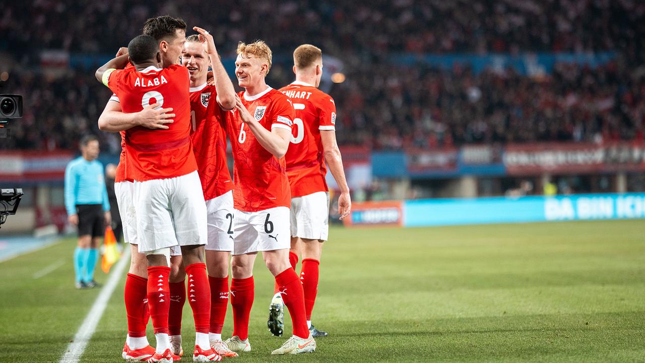 Fußball: Michael Gregoritsch (AUT, L) jubelt mit dem Team nach seinem Tor zum 1:0 am Donnerstag, 20. März 2025, anl. des Hinspiels zum Play-off Nations-League-Spiel zwischen Österreich und Serbien in Wien