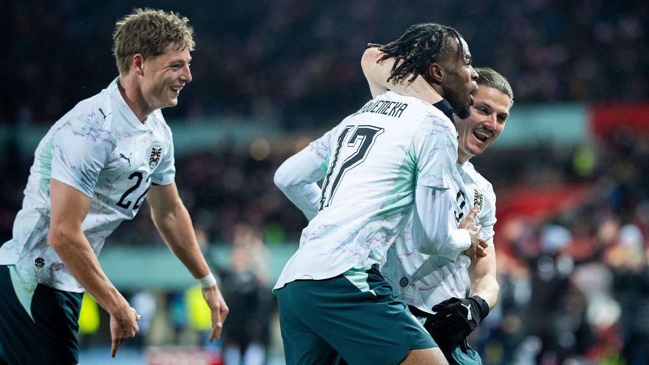 Carney Chukwuemeka (AUT) jubelt mit Alexander Prass (AUT,L) und Marcel Sabitzer (AUT, R) nach seinem Tor zum 4:0 am Freitag, 27. März 2026, während eines freundschaftlichen Länderspiel zwischen Österreich und Ghana in Wien