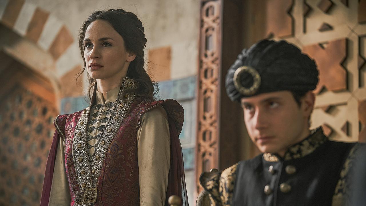 © ORF/Beta Film/MR Film/Kristof Galgoczi Nemeth Hunyadi - Aufstieg zur Macht: Mara (Franciska Töröcsik) hat nichts Gutes zu erwarten, nachdem Mehmet (Ulascan Kutlu) die Herrschaft übernommen hat.