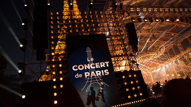 "Klassik am Eiffelturm - Das Concert de Paris":  Eifelturm, Paris - Plakat
