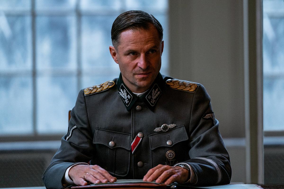 "Die Wannseekonferenz": Reinhard Heydrich (Philipp Hochmair), Chef des Reichssicherheitshauptamts, Chef der Sicherheitspolizei und des SD.