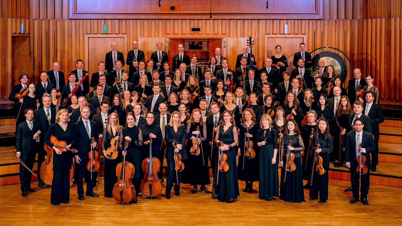 © ORF/ORF/Hans Leitner The RSO in the large broadcasting hall of the radio station in Vienna