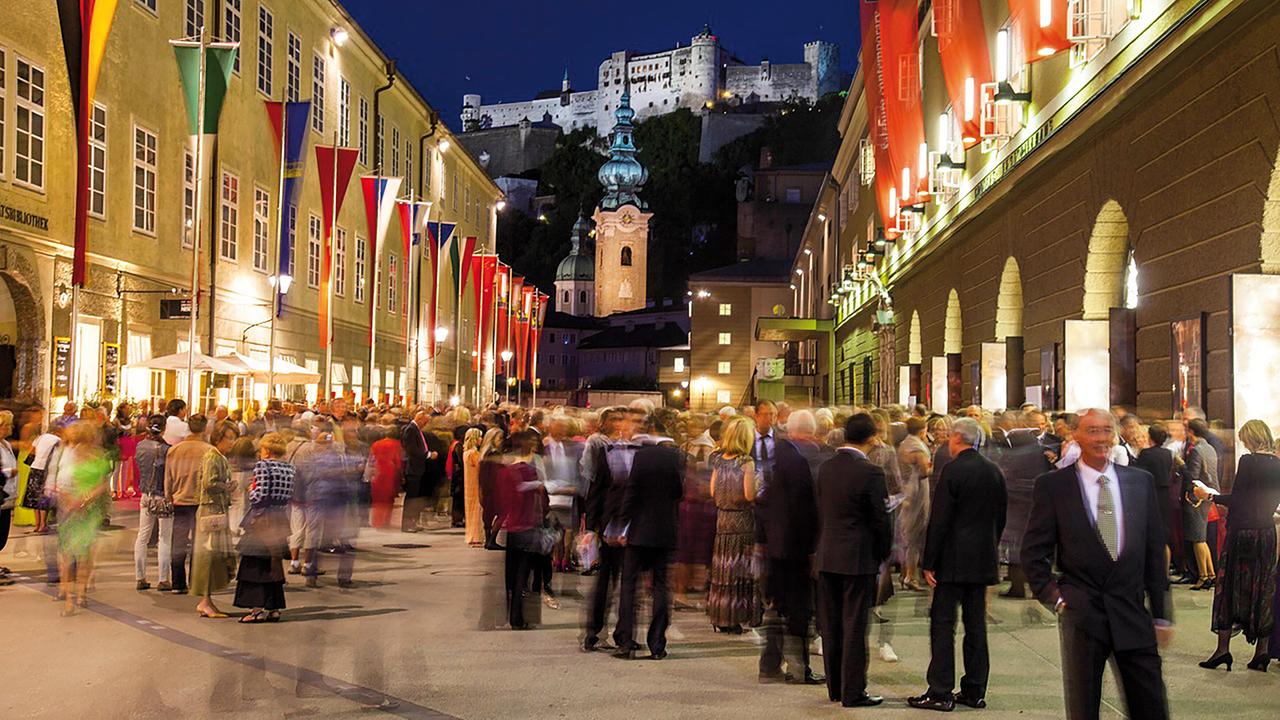 Salzburger Festspiele 2025: Ein Abend für Mozart: Salzburg, Hofstallgasse
