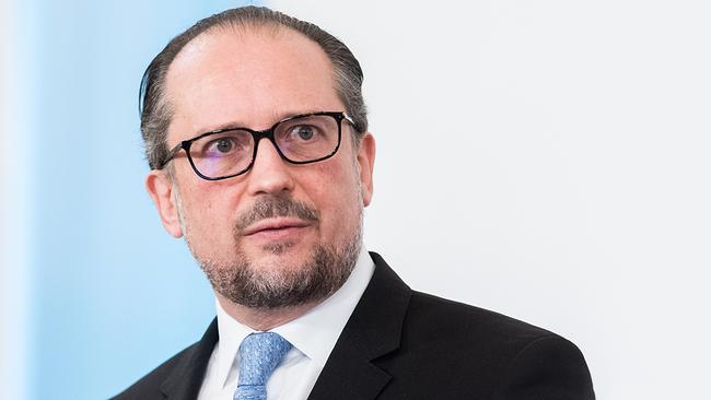Alexander Schallenberg (ÖVP) am Mittwoch, 17. März 2021, im Rahmen des Pressefoyers nach dem Ministerrat im Bundeskanzleramt in Wien.