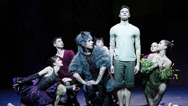Sergei Prokofjew: Peter und der Wolf: Alex Martelli (als Peter) mit dem Ensemble