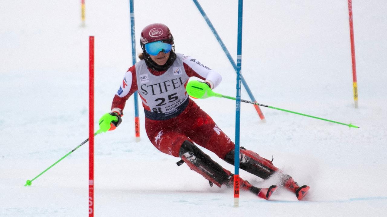 Die Österreicherin Katharina Gallhuber in Aktion beim 1. Lauf des Damen-Slaloms in Copper Mountain am 30. November 2025.