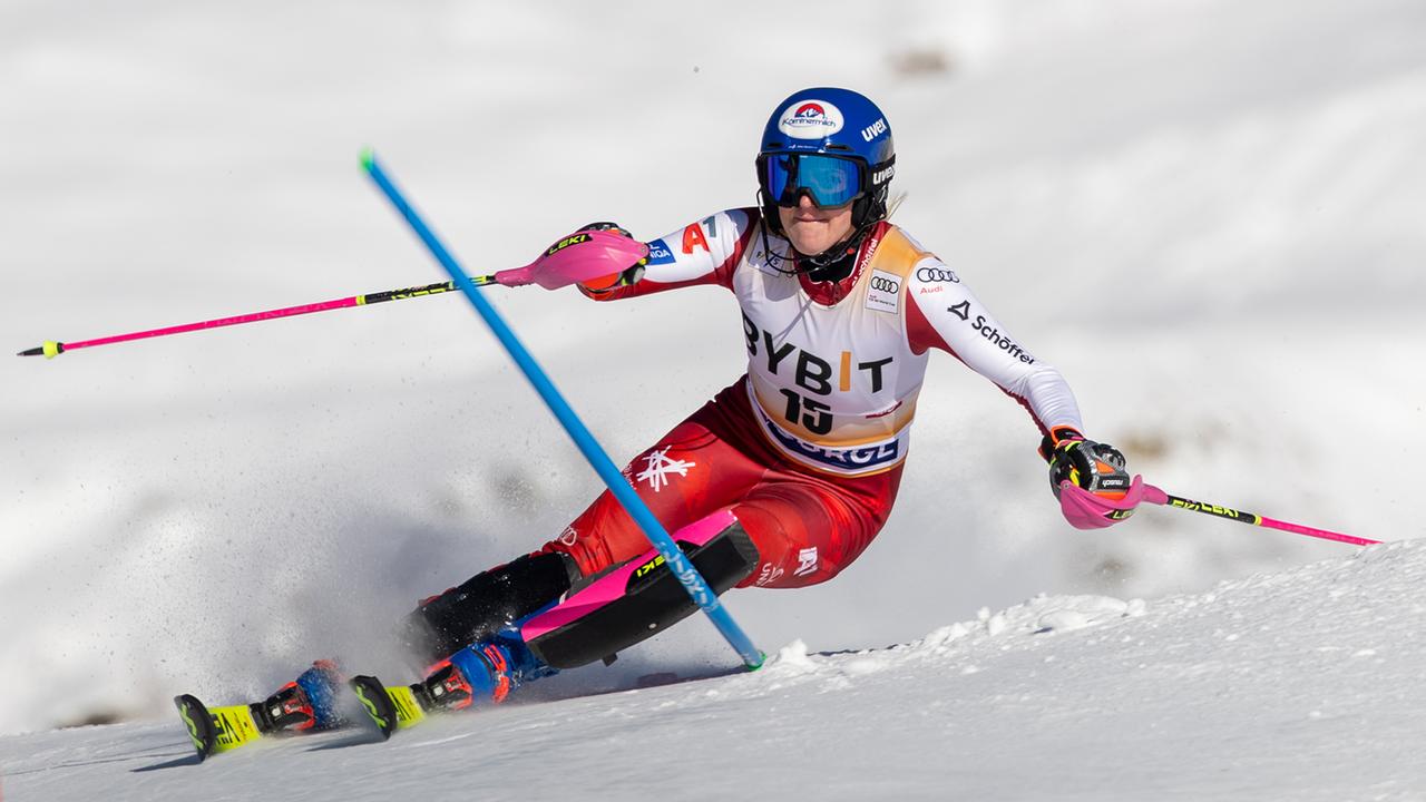 © APA/EXPA/JOHANN GRODER Katharina Truppe (AUT) am Sonntag, 23. November 2025, in Aktion auf der Piste während dem 2. Durchgang im Slalom der Frauen im Rahmen des Ski Alpin Weltcup in Hochgurgl