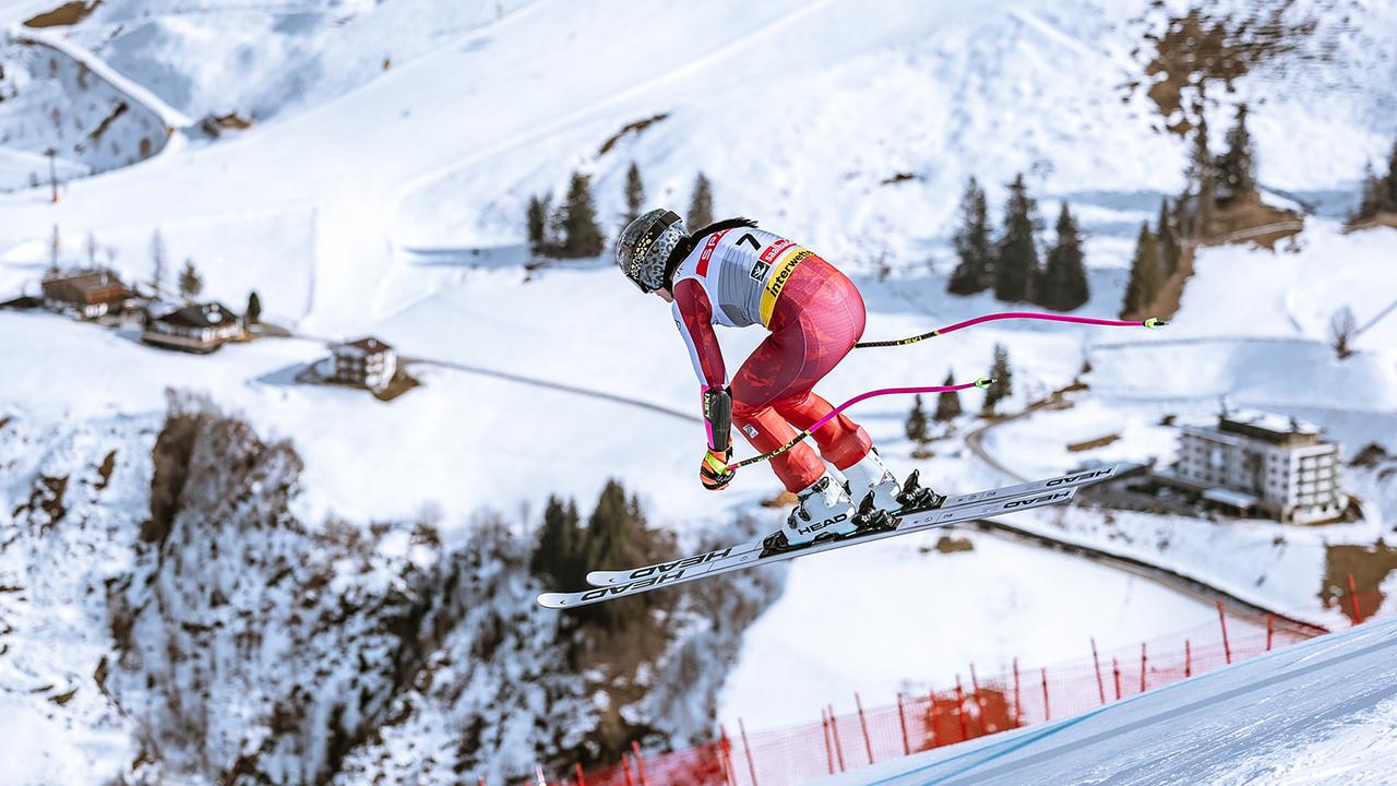 © APA/EXPA/JOHANN GRODER Stephanie Venier (AUT) am Donnerstag, 6. Februar 2025, in Aktion beim Super-G der Frauen, anl. der alpinen Ski-WM in Hinterglemm.