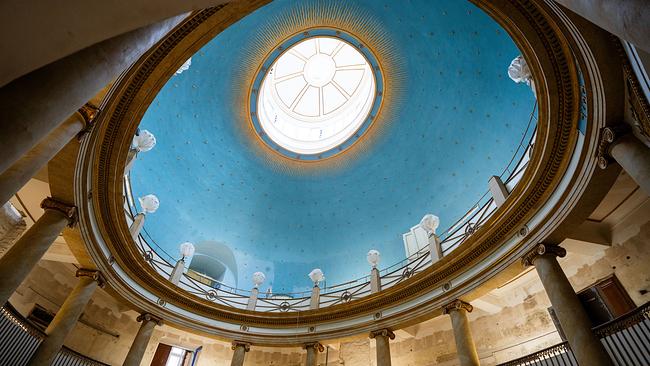 Blick in den Innenraum der Synagoge am Dienstag, 14. April 2026, im Rahmen eines PG und einer Baustellenführung der Israelitischen Kultusgemeinde Wien (IKG) zum Stand der Sanierung des Stadttempels in Wien.