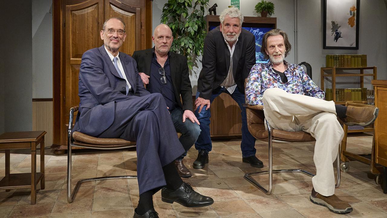 © ORF/Klaus Titzer Willkommen Österreich mit Stermann & Grissemann: Heinz Fassmann, Christoph Grissemann, Dirk Stermann, Helge Timmerberg