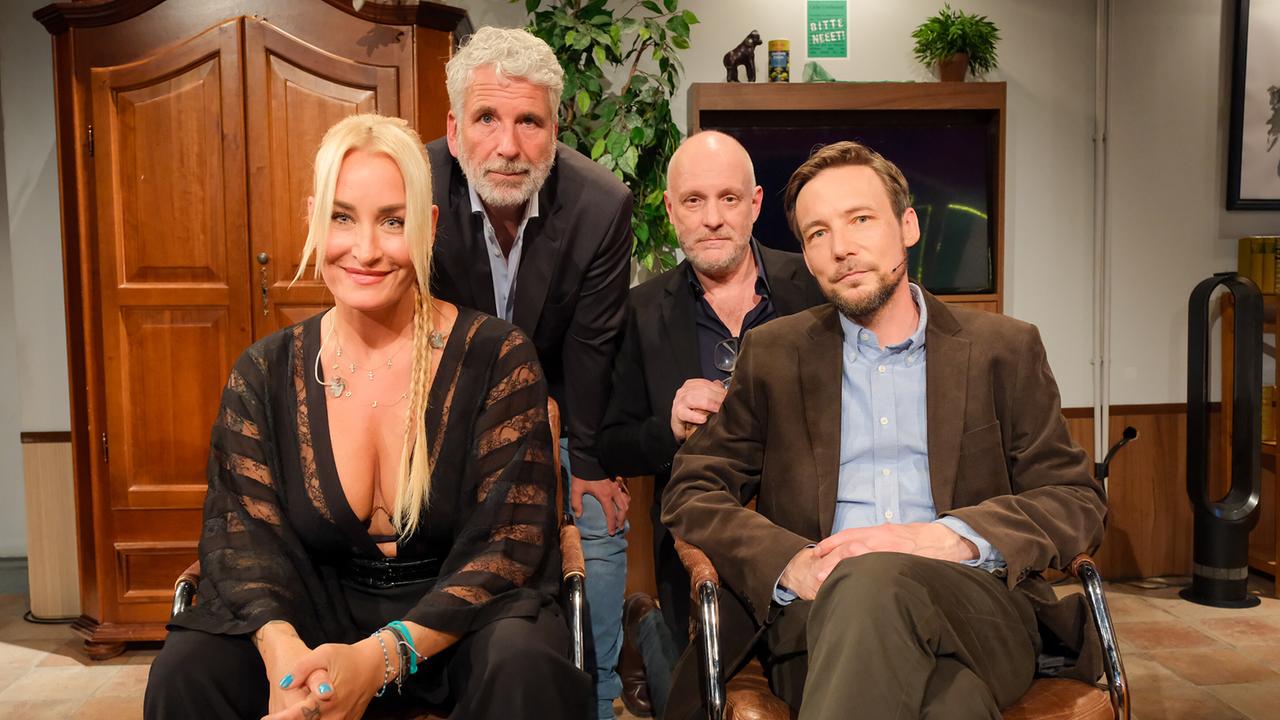 © ORF/Hans Leitner Willkommen Österreich mit Stermann & Grissemann: Sarah Connor, Dirk Stermann, Christoph Grissemann, Rudi Schöller