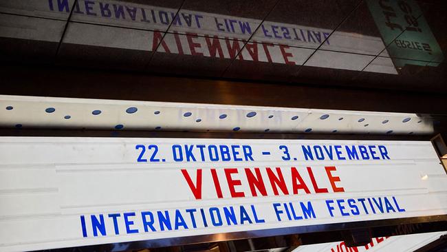 © Viennale Viennale Ankündigung als Kinobeschriftung